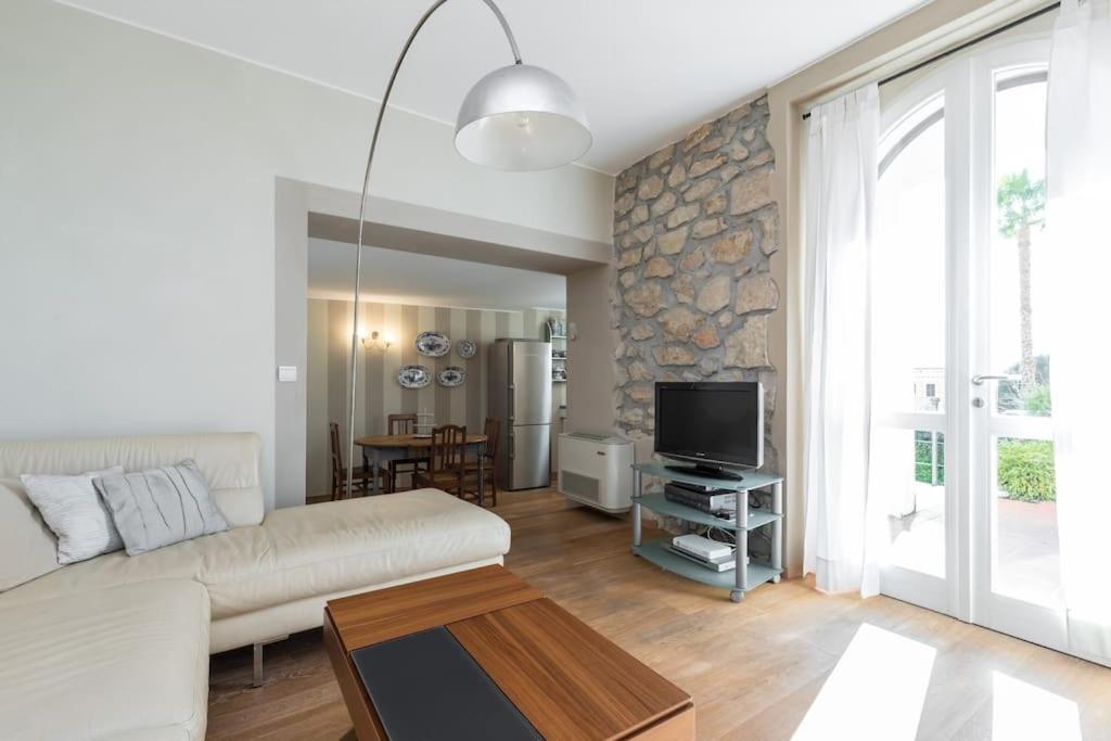 Villa Rocky - Luxury 3Br Apt In Liberty Villa.Pool,Garden,Wifi Roquebrune-Cap-Martin Kültér fotó